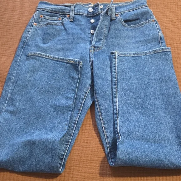 Levi's Women's Blue Straight Leg Jeans - Picture 4 of 7